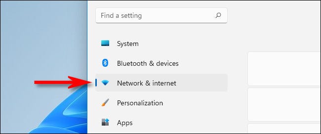 En la configuración de Windows 11, haga clic en "Red e Internet."